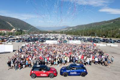 MINI raises one million meals for charity in the U.S.A