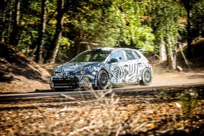 Volkswagen Motorsport presents Polo GTI R5 to first customers