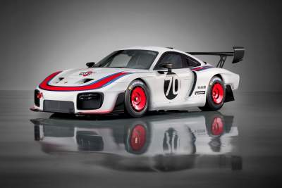 Exclusive new edition of the Porsche 935