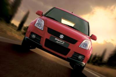 Suzuki makes a splash in Paris