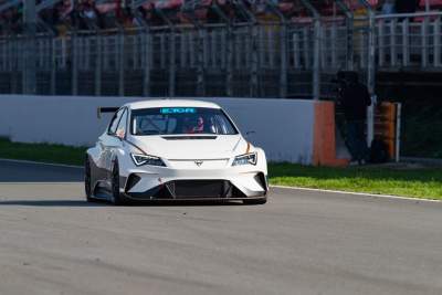 Cupra creates a new path in the TCR series