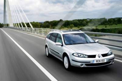 Luxury and unrivalled equipment, Renault Laguna Navigates to new trim level