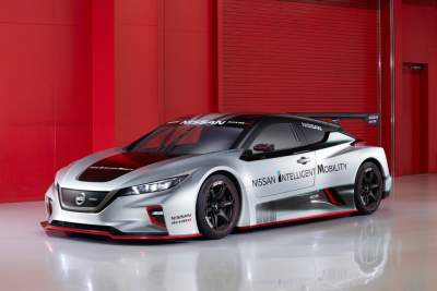 Nissan unleashes the Leaf Nismo race car