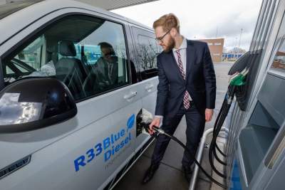 Volkswagen tests R33 BlueDiesel fuel