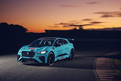 Jaguar to make history with all-electric race series