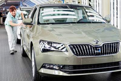 Skoda Superb hits production milestone