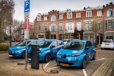 Renault starts piloting first large scale vehicle-to-grid charging
