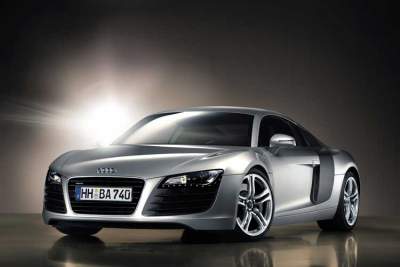 Road-ready Audi R8 super car wows Paris show