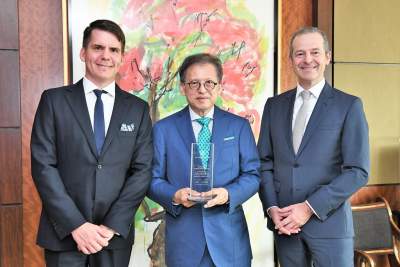 Porsche Financial Services a big hit in Singapore