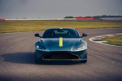 Aston Martin launches new manual Vantage AMR