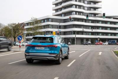 Audi networks with traffic lights in Europe