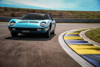 Lamborghini Polo Storico restores a Miura