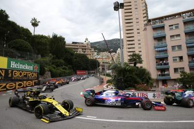Formula One to retain freedom to supply gearboxes for 2021