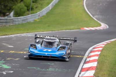 Volkswagen ID.R sets new Nurburgring electric record