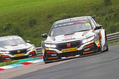 Honda BTCC title bid gains momentum as team heads to Croft