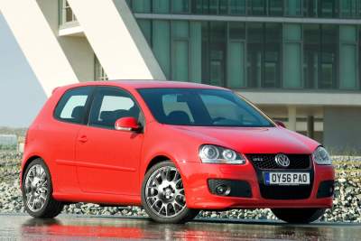 Volkswagen Golf GTI celebrates 30th anniversary with limited edition model