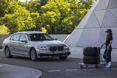 BMW Group and Daimler AG cooperate on developing automated driving