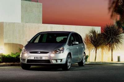 Ford S-MAX voted Car of the Year 2007