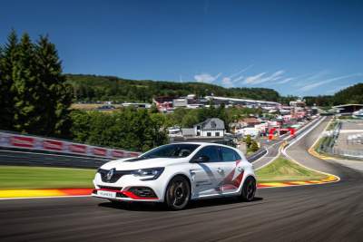 The Renault Megane RS Trophy-R sets lap record at Spa