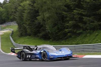 Volkswagen's record breaking lap of the Nurburgring in numbers