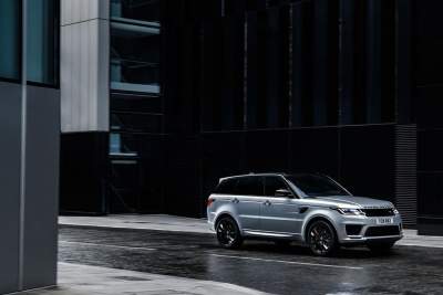 New Range Rover Sport HST adds performance and refinement