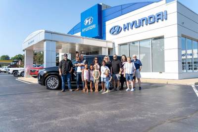 Ohio family of twelve gifted Hyundai Palisade