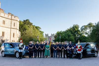 Land Rover supports castle trek for rehabilitation of injured soldiers