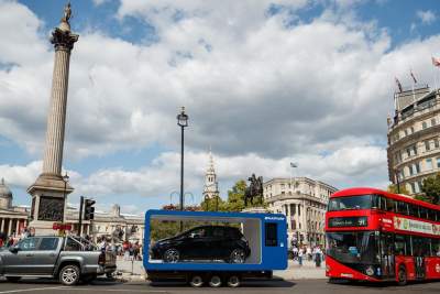 World's first contactless car vending machine launched in the U.K.
