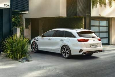 Kia reveals plug-in hybrid versions of the Xceed and Ceed Sportswagon
