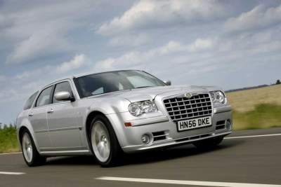 Chrysler to launch 300C SRT-8 Estate in right hand drive