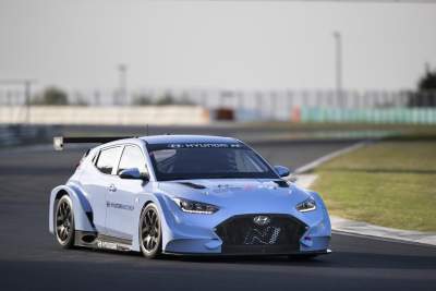 Hyundai Motorsport begins testing Veloster N ETCR