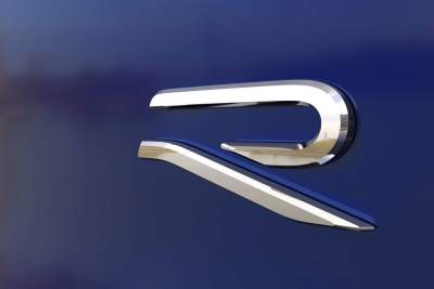 Volkswagen R presents its new logo
