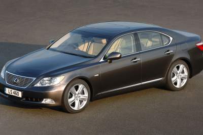 The new Lexus LS 460: Edging closer to perfection