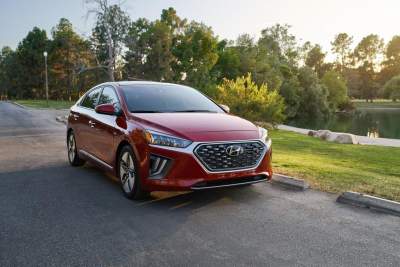 2020 Ioniq shows off fresh styling and an upgraded interior