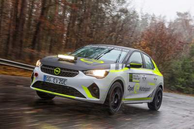 Corsa e-based rally car in development