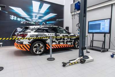 Audi prepares High Voltage Competence Centre for e-tron