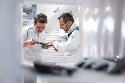 Bentley opens 76-strong intake for 2020