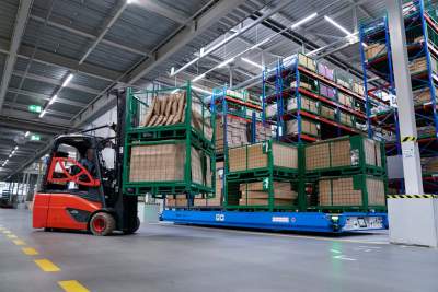 BMW Plant Dingolfing to test fully connected logistics
