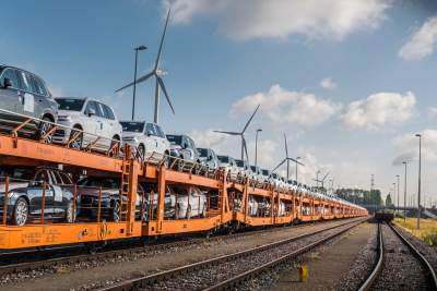 Volvo to cut emissions in its logistics network by swapping trucks for trains