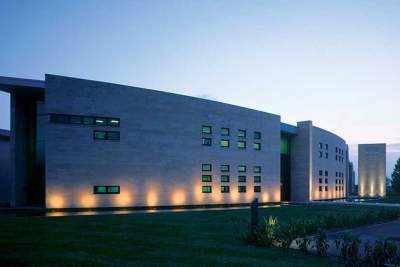 Aston Martin to temporarily suspend operations