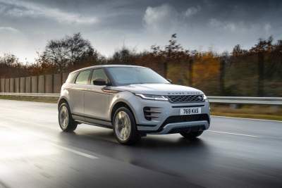 Land Rover develops three-cylinder plug-in hybrids