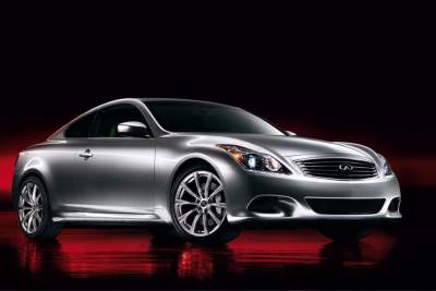 At a glance : Infiniti G37 Coupe