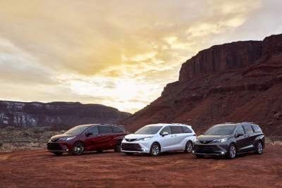Toyota launches all new 2021 Sienna hybrid