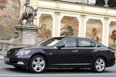 Lexus LS 460 declared World Car of the Year 2007
