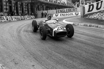 Lotus commemorates 60 years since first F1 victory with Sir Stirling Moss