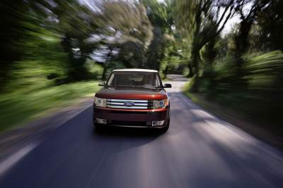 2009 Ford Flex: Full size crossover redefines and journey for the family