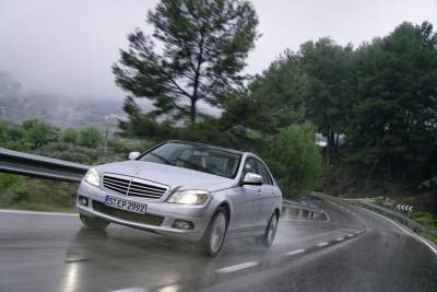 Mercedes-Benz C-Class: Available with 4MATIC all-wheel drive from the summer