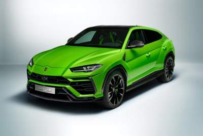 Lamborghini presents the Urus Pearl Capsule