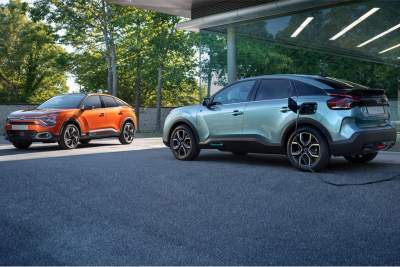 Citroen publishes first images of the e-C4 and C4