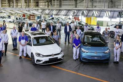 Volkswagen's Zwickau plant produces last combustion engine